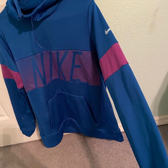 Nike hoodie - Picture 2 of 3